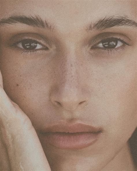 NÚRIA OLIU (@nuriaoliu) • Instagram photos and videos