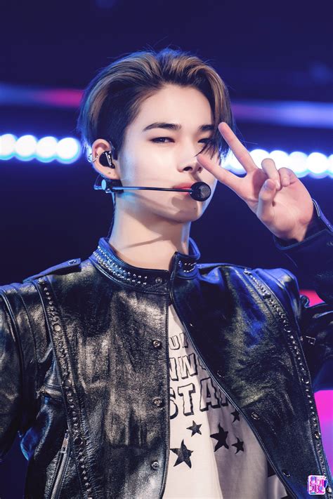 231203 ENHYPEN Ni-ki - 'Sweet Venom' at Inkigayo | kpopping