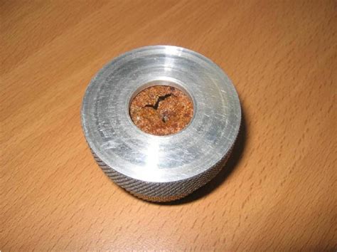 aged specimen fixed   test dish  circular cup