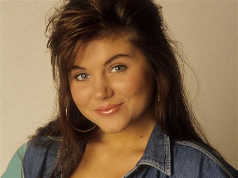 all new pix1: Tiffani Amber Thiessen Wallpapers