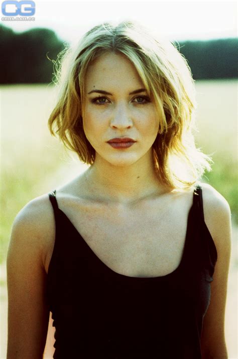 Julia Thurnau nackt, Nacktbilder, Playboy, Nacktfotos, Fakes, Oben Ohne