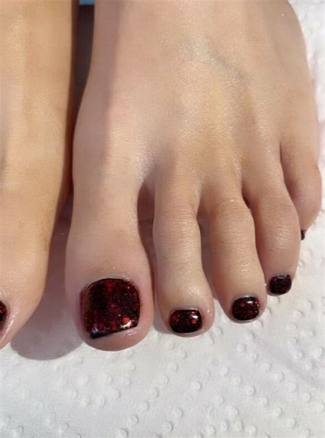 30 Red Pedicure Ideas to Add a Pop of Color to Your Look in 2024