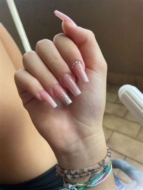 Pin by AdiVillaG on Makeup n Nails in 2024 | Gel nails, Simple nails ...