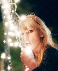 Taylor Swift GIF - Find & Share on GIPHY