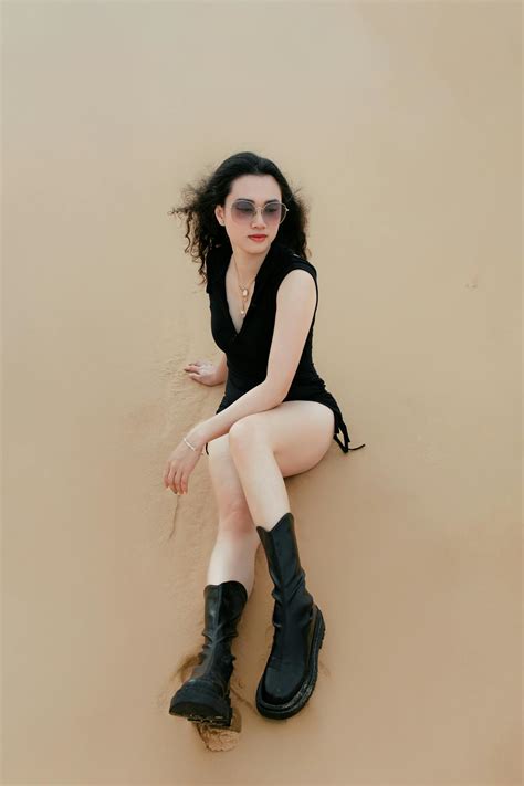 Beautiful+Natural+Breast+Lesbians Photos, Download The BEST Free