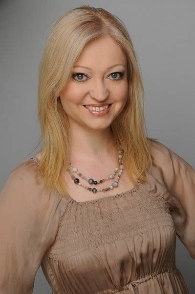 Elena Kononenko (Soprano) - Short Biography