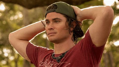 outer banks chase stokes suffered  jungles wrath  filming