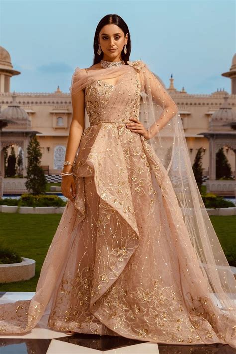 Best dress for girl in marriage online