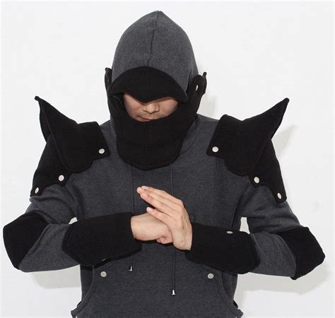 Одежда для современных самураев, часть 2 (трафик) | Knight hoodie ...