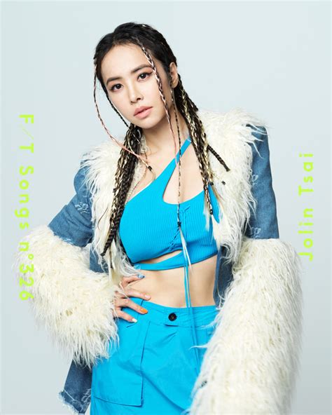 Jolin 蔡依林二登「THE FIRST TAKE」！〈玫瑰少年〉、〈親愛的對象〉一鏡到底版公開 | Vogue Taiwan
