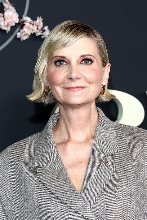 The Hollywood Bob That Flatters Women Over 50 - Parade