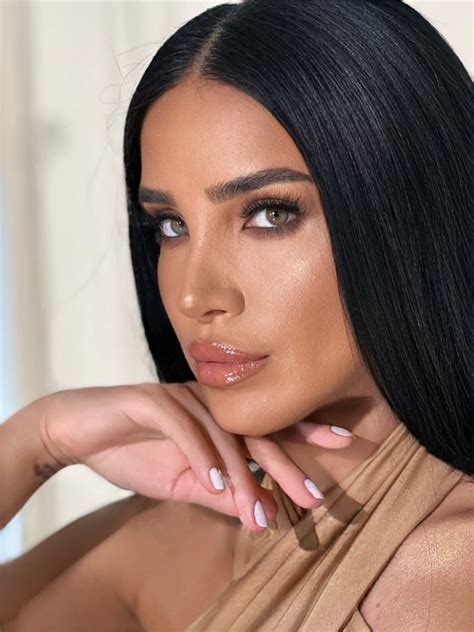 Adelina Pestrițu, de la dansatoare în Ibiza la influencer de top. Cât