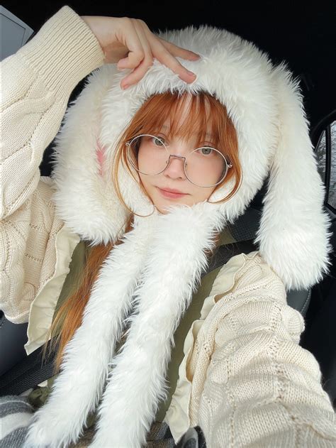 Alisa Pika Pika - Sexy Cosplay Babes