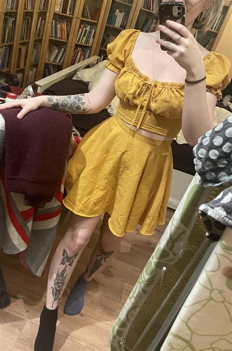 how to get mustard out of clothes 2