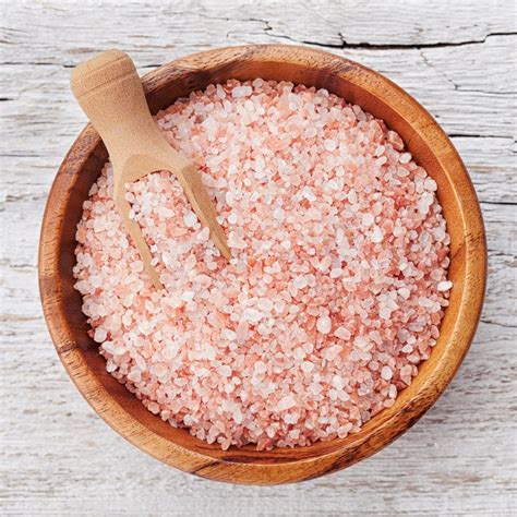 6 Healing Himalayan Pink Salt Benefits - How to Use Himalayan Salt