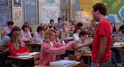 Jennifer Jason Leigh