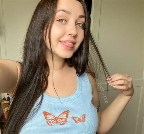 TW Pornstars - 2 pic. Lydia Love 🦋. Twitter. your favorite girl 🦋. 7:26