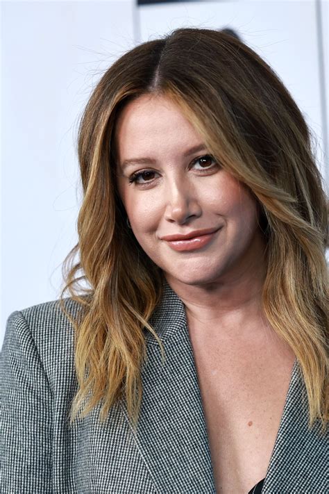 Ashley Tisdale hat jetzt einen Pony – und so gut steht ihr der Mix aus