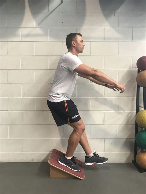 Jumpers Knee: Patellar Tendinopathy - Diagnosis & Management