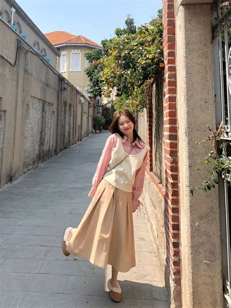 oleh _thnhphng.uoa_ di 一只婶儿 | Musim gugur, Korea, Hujan