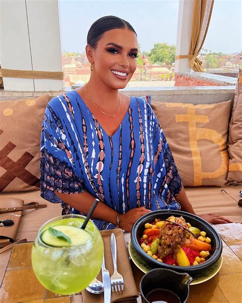 Joy Taylor stuns in vacation throwback photo as fans label Fox Sports