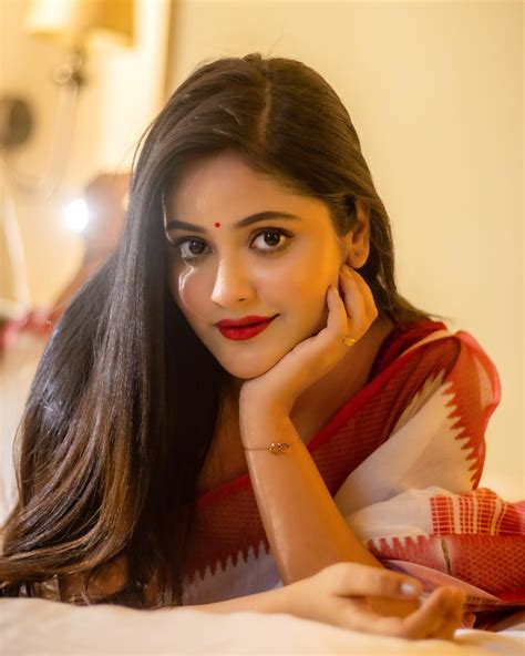 Joyeeta Banerjee 🌸 (@joyeetabanerjee11) • Instagram photos and videos