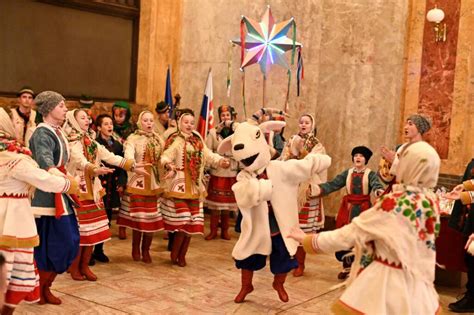 Українська коляда підкорює Європу: діти із Закарпаття та прифронтових ...