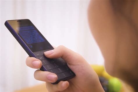 The Qin Phone is a Super-Cheap Feature Phone With A.I. and 4G | Digital ...