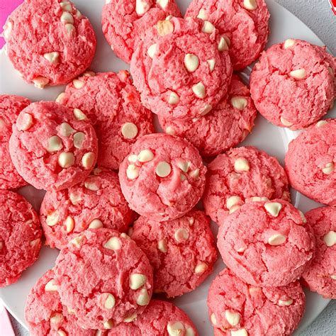 Strawberry Cake Mix Cookies - Pillsbury Baking