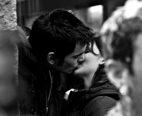 What Makes a Great Kiss? | The Kissing Expert