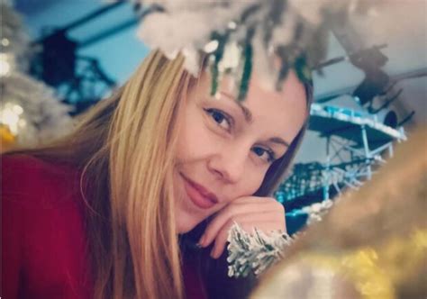 Alyosha поділилася сімейним кадром, де вся родина зібралася на Різдво ...