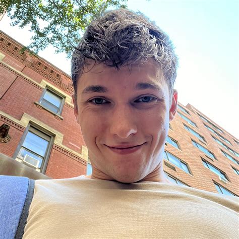 100 men vs 1 gorilla vs therapy | Art Bezrukavenko | Facebook