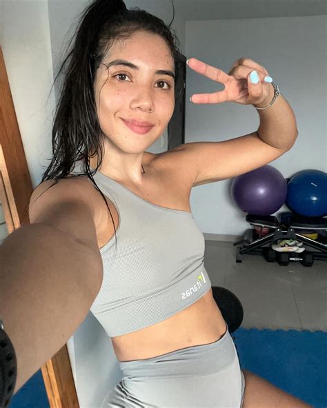Azucena Cantillo 🇨🇴 | Llevo dos días en los que he estado tumbada, ayer