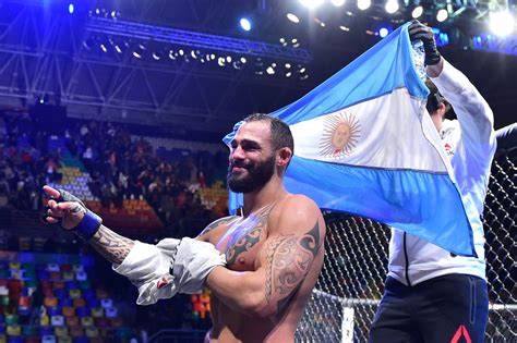 UFC Argentina in Tweets: Pros react to Santiago Ponzinibbio brutally ...