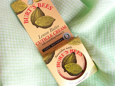 Italian Beauty Queen: Burt's Bees Lemon Butter Cuticle Cream