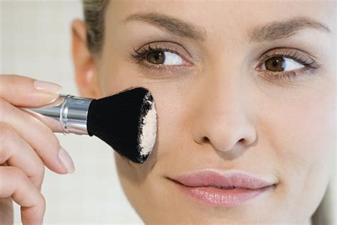 Everything You Need To Know About Translucent Powder – Luxury by Sofia ...