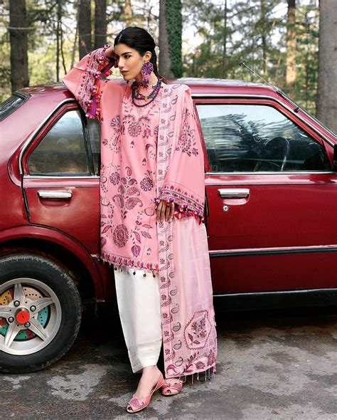 Zaha - Soft yet striking, Zariah is a vision in blush pink, where