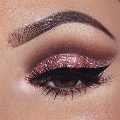 Макияж с блестками на Новый год 2018 | Oog make up, Glitter make up ...
