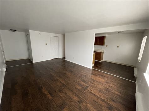 Apartment Rental in Farmington, NY | Farmington Manor