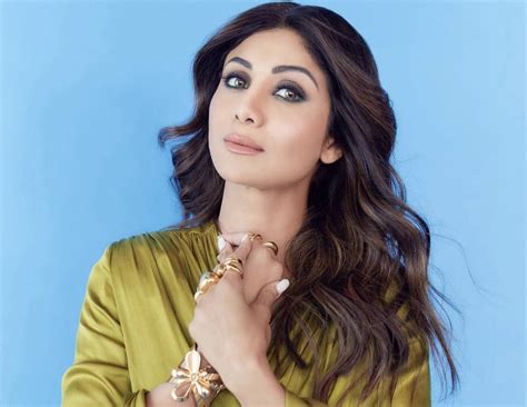 Shilpa Shetty rings NSE IPO Bell, elevating entrepreneurial journey
