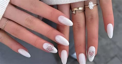 Unha Elegante Em Gel - Unhas em Gel Azul Claro Delicadas e Elegantes | UnhasEsmaltes