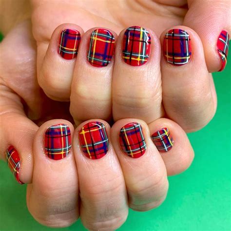 plaid nail art 7