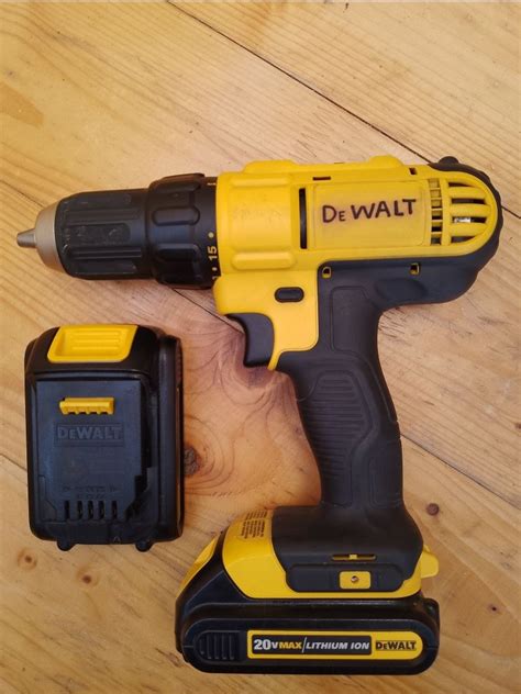 Шуруповерт DeWalt dcd 771: 2 100 грн. - Електроінструмент Ужгород на Olx
