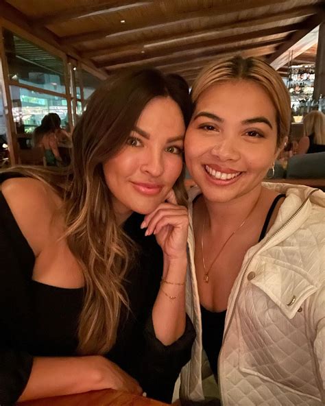 Becca Tilley Doesn't Identify as a Lesbian Amid Hayley Kiyoko Romance
