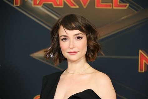 Milana Vayntrub Atandt