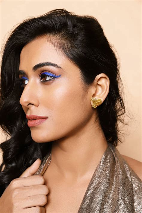 Earpod Earrings (Silver) – Teeisa Jewels