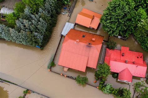Наводнение в Польше: эвакуированы десятки человек: новости, польша ...