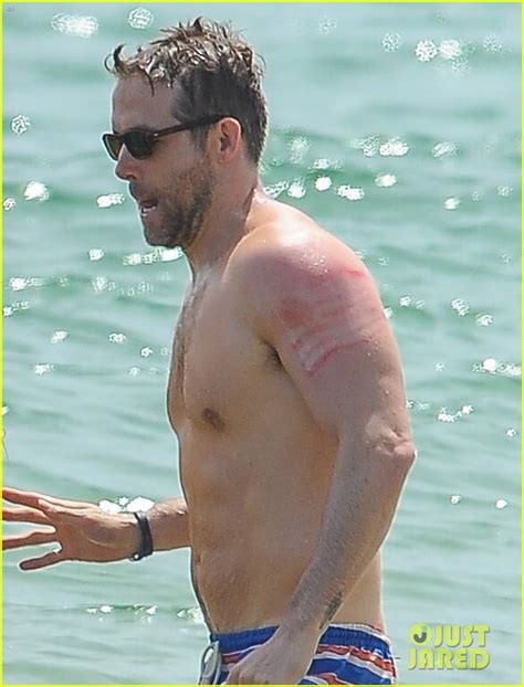 Ryan Reynolds Shows Off Leg Tattoos While Shirtless! (Photos): Photo ...