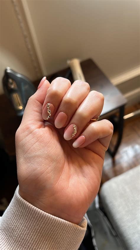engagement nails ideas 1