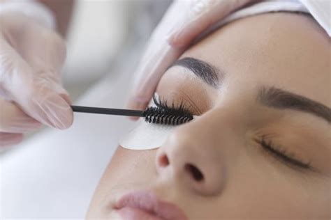Lash Tint - 30 Min - Make Me Beautiful Hair & Beauty Supply & Services